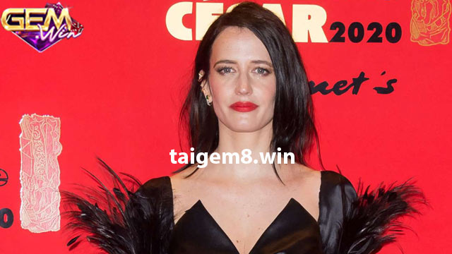 Đôi nét về lai lịch của cô nàng Eva Green